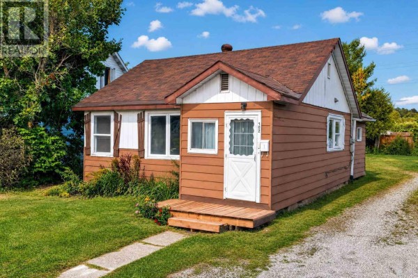 702 Lennox Ave, Sault Ste  Marie