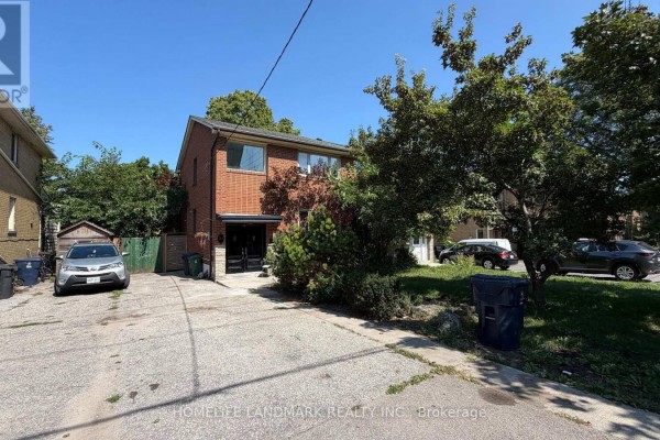 702 Sheppard Ave E Avenue E, Toronto, ON, photo 3
