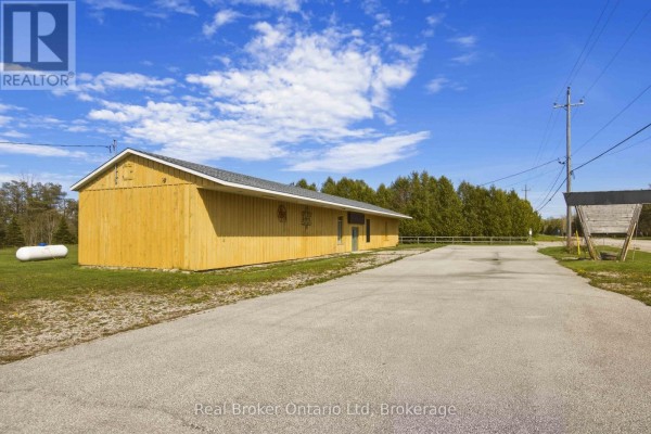 7024 # 6 Highway, Northern Bruce Peninsula, ON N0H2R0 Photo 4