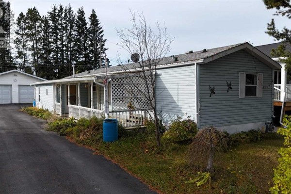4pc Bathroom - 7027 Glenwood Drive, Edson, AB T7E1N1 Photo 2