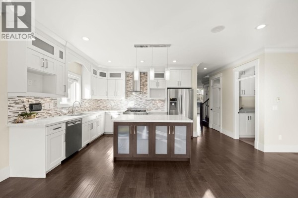 7028 Broadway, Burnaby, BC, photo 2
