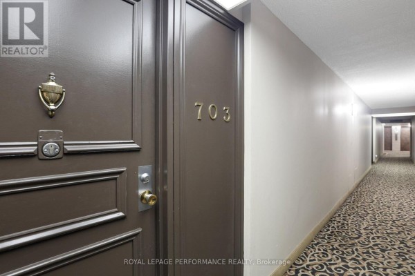 Kitchen - 703 - 1081 Ambleside Drive, Ottawa, ON K2B8C8 Photo 5