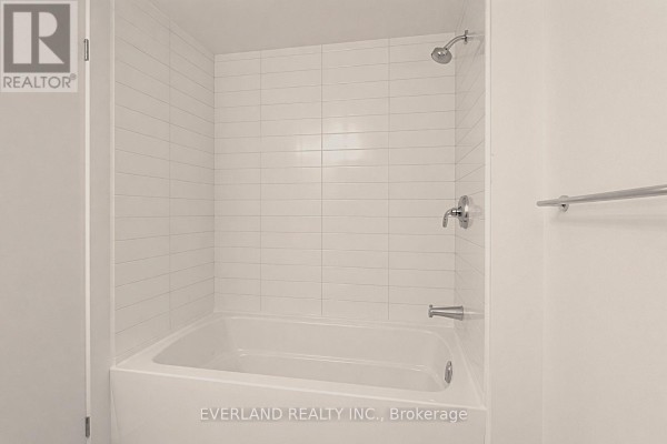 703 - 11 Wellesley Street W, Toronto, ON M4Y1E8 Photo 5