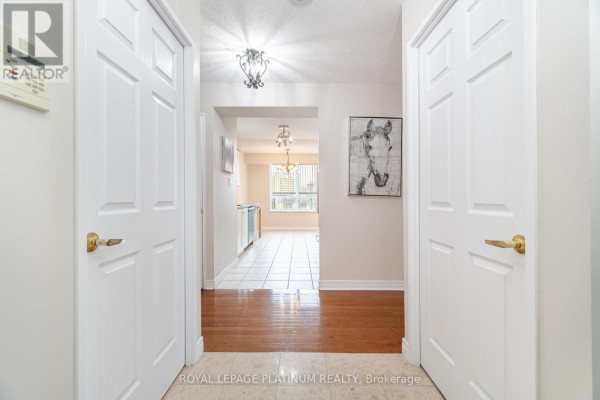 Bedroom 2 - 703 - 156 Enfield Place, Mississauga, ON L5B4L8 Photo 5