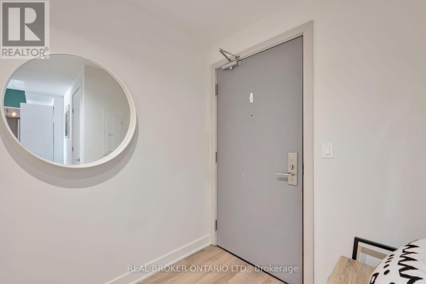Den - 703 - 203 Catherine Street, Ottawa, ON K2P1J5 Photo 2