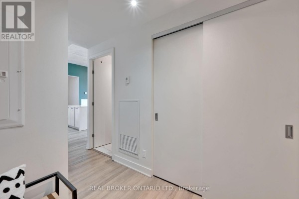 Kitchen - 703 - 203 Catherine Street, Ottawa, ON K2P1J5 Photo 3