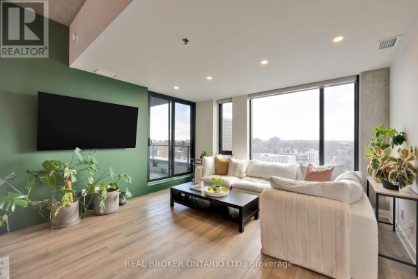 Living room - 703 - 203 Catherine Street, Ottawa, ON K2P1J5 Photo 5