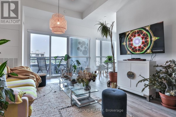 703 - 25 Neighbourhood Lane, Toronto, ON M8Y0C4 Photo 3