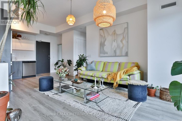 703 - 25 Neighbourhood Lane, Toronto, ON M8Y0C4 Photo 4