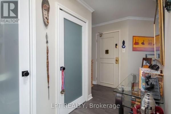Primary Bedroom - 703 - 40 Arthur Street, Ottawa, ON K1R7T5 Photo 4