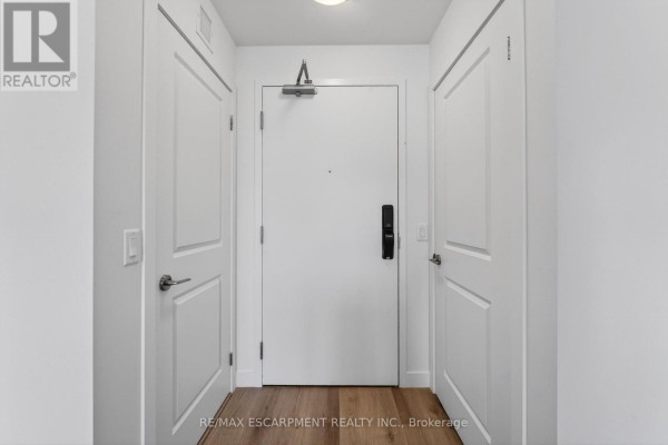 Primary Bedroom - 703 - 461 Green Road, Hamilton, ON L8E0L5 Photo 3