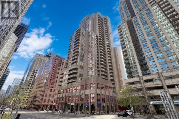 Kitchen - 703 - 736 Bay Street, Toronto, ON M5G2M4 Photo 3