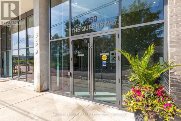 703 - 859 The Queensway, Toronto, ON, photo 2
