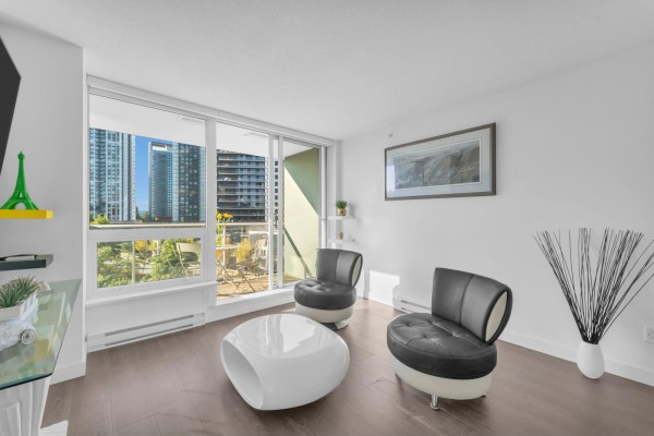 703 13696 100 Avenue, Surrey, BC V3T0L5 Photo 5