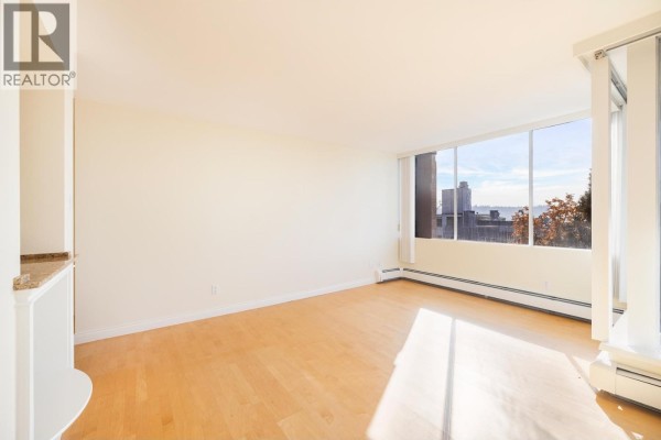 703 1737 Duchess Avenue, West Vancouver, BC V7V1P8 Photo 3
