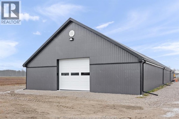 7030 Howard, Tecumseh, ON, photo 2