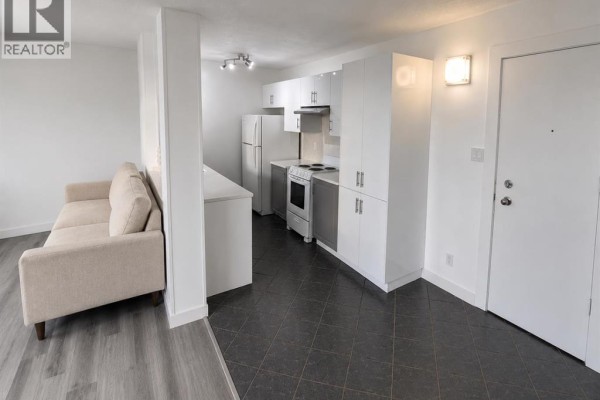 3pc Bathroom - 704, 314 14 Street Nw, Calgary, AB T2N1Z8 Photo 4