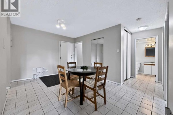 Primary Bedroom - 704, 718 12 Avenue Sw, Calgary, AB T2R0H7 Photo 3