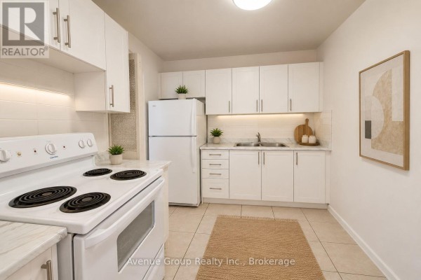 704 - 120 Shelborne Avenue, Toronto, ON, photo 2