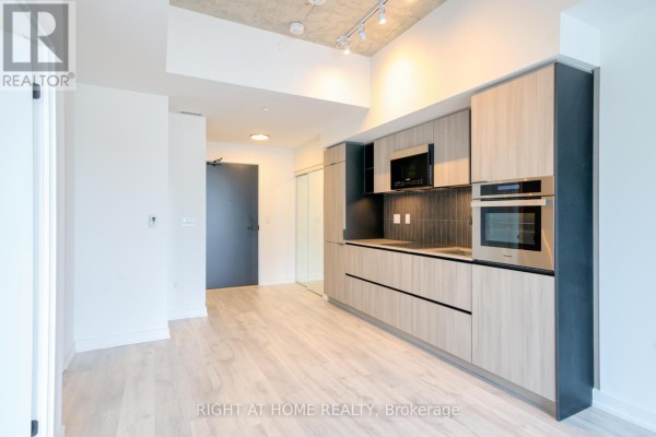 Dining room - 704 - 2 Augusta Street, Toronto, ON M5V1Y4 Photo 2