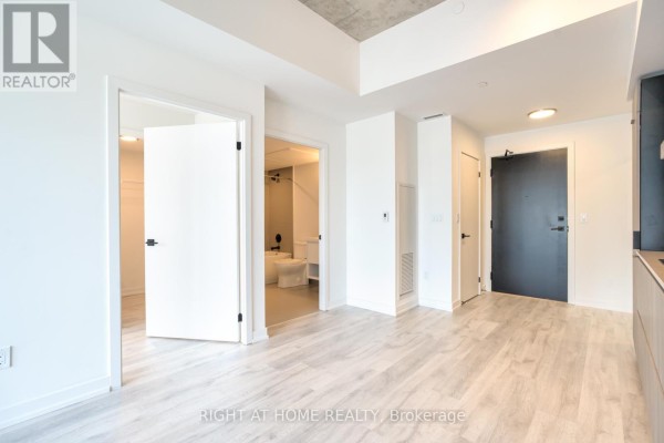 Kitchen - 704 - 2 Augusta Street, Toronto, ON M5V1Y4 Photo 3