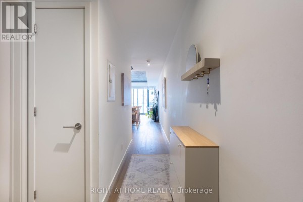 Primary Bedroom - 704 - 25 Stafford Street, Toronto, ON M5V0G3 Photo 3