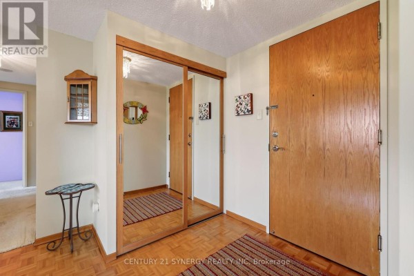 Sunroom - 704 - 2759 Carousel Crescent, Ottawa, ON K1T2N5 Photo 4
