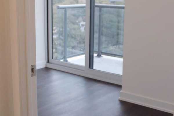 704 - 2825 Jane Street, Toronto, ON M3N0A8 Photo 5