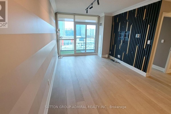 Kitchen - #704 - 88 Promenade Circle, Vaughan, ON L4J9A4 Photo 3