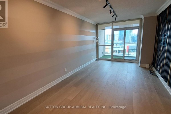 Primary Bedroom - #704 - 88 Promenade Circle, Vaughan, ON L4J9A4 Photo 4
