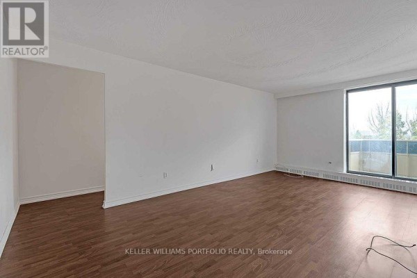704 - 921 Midland Avenue, Toronto, ON M1K4G2 Photo 5