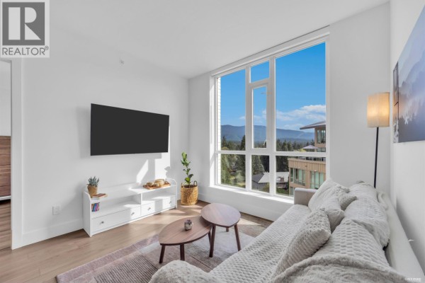 704 2375 Emery Court, North Vancouver, BC V7J0E8 Photo 3