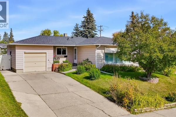 704 75 Avenue Sw, Calgary