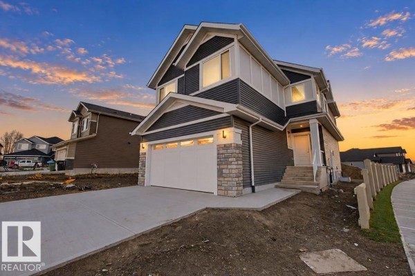 Kitchen - 704 Elderberry Cl Nw Nw, Edmonton, AB T6M3J6 Photo 3
