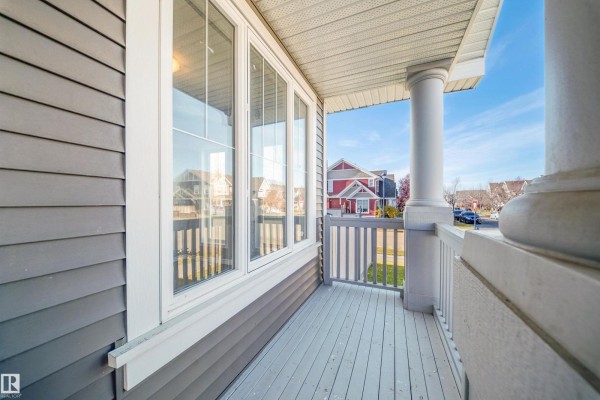 Den - 7043 22 Av Sw, Edmonton, AB T6X0T8 Photo 4