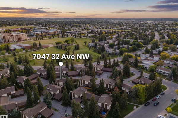 Kitchen - 7047 32 Av Nw, Edmonton, AB T6K2K9 Photo 3