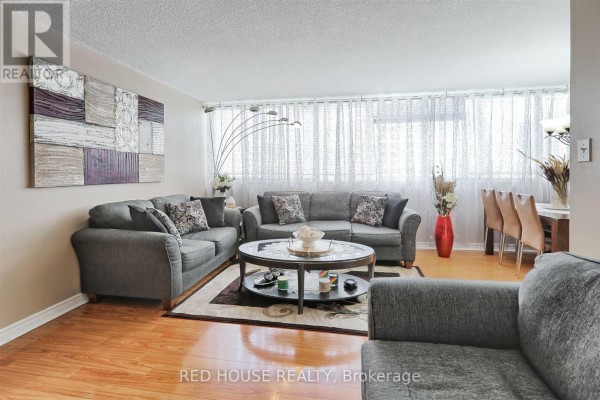 Bedroom 2 - 705 - 3590 Kaneff Crescent, Mississauga, ON L5A3X3 Photo 5