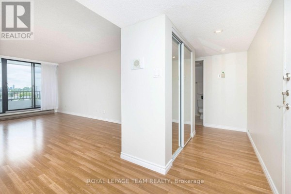 Primary Bedroom - 705 - 370 Dominion Avenue, Ottawa, ON K2A3X4 Photo 5
