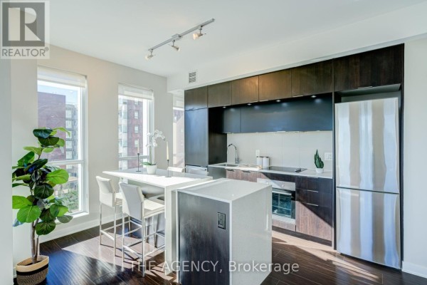 Dining room - 705 - 55 Regent Park Boulevard, Toronto, ON M5A0C2 Photo 2
