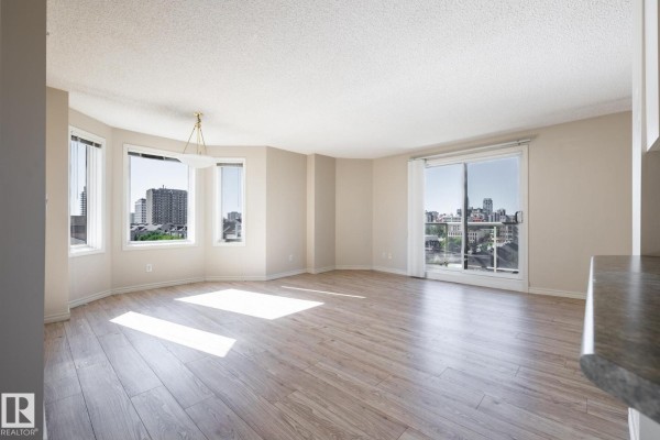 Bedroom 2 - #705 10909 103 Av Nw, Edmonton, AB T5K2W7 Photo 5