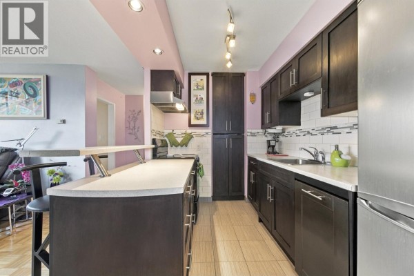 705 1251 Cardero Street, Vancouver, BC, photo 2