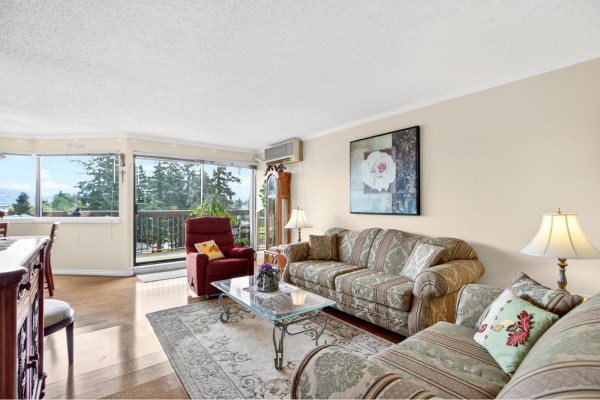 705 31955 Old Yale Road, Abbotsford, BC V2T4N1 Photo 2