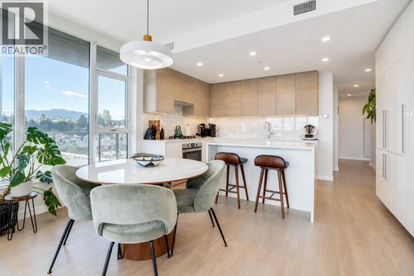 705 4168 Lougheed Highway, Burnaby, BC V5C6A7 Photo 3