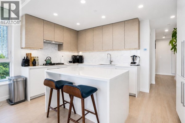 705 4168 Lougheed Highway, Burnaby, BC V5C6A7 Photo 5