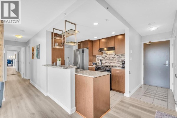 705 583 Beach Crescent, Vancouver, BC V6Z3E6 Photo 4