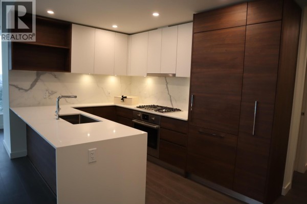 705 585 Austin Avenue, Coquitlam, BC, photo 2