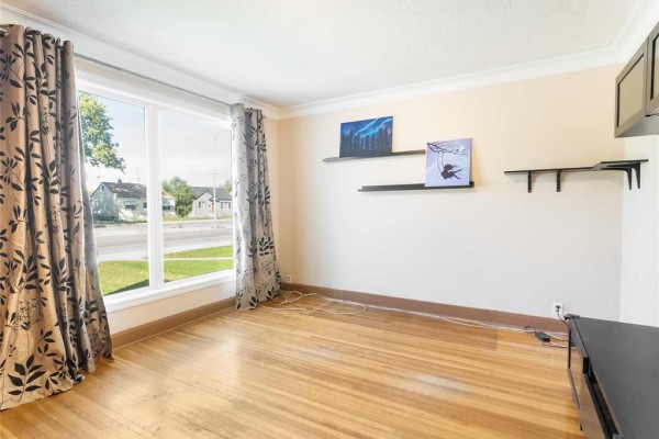 Bedroom - 705 Henderson Highway, Winnipeg, MB R2K2J9 Photo 4