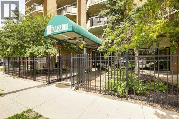 Living room - 706, 340 14 Avenue Sw, Calgary, AB T3Z1K4 Photo 2
