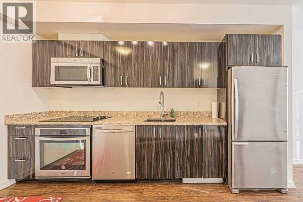 4pc Bathroom - 706, 450 8 Avenue Se, Calgary, AB T2G1T2 Photo 5
