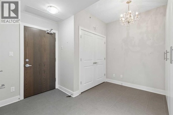 Dining room - 706, 99 Spruce Place Sw, Calgary, AB T3C3X7 Photo 5
